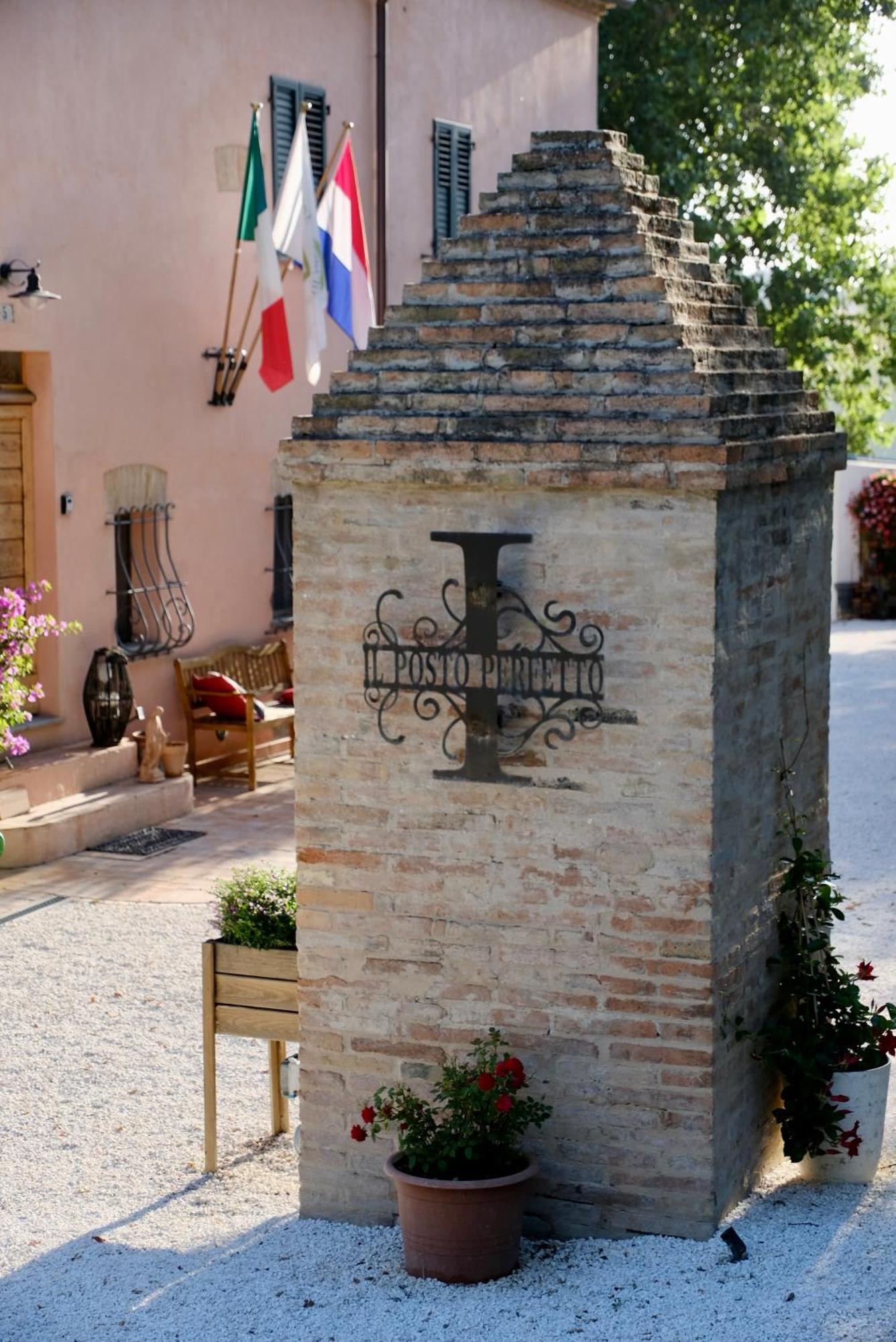 Il Posto Perfetto Bed & Breakfast Santa Maria Nuova  ภายนอก รูปภาพ